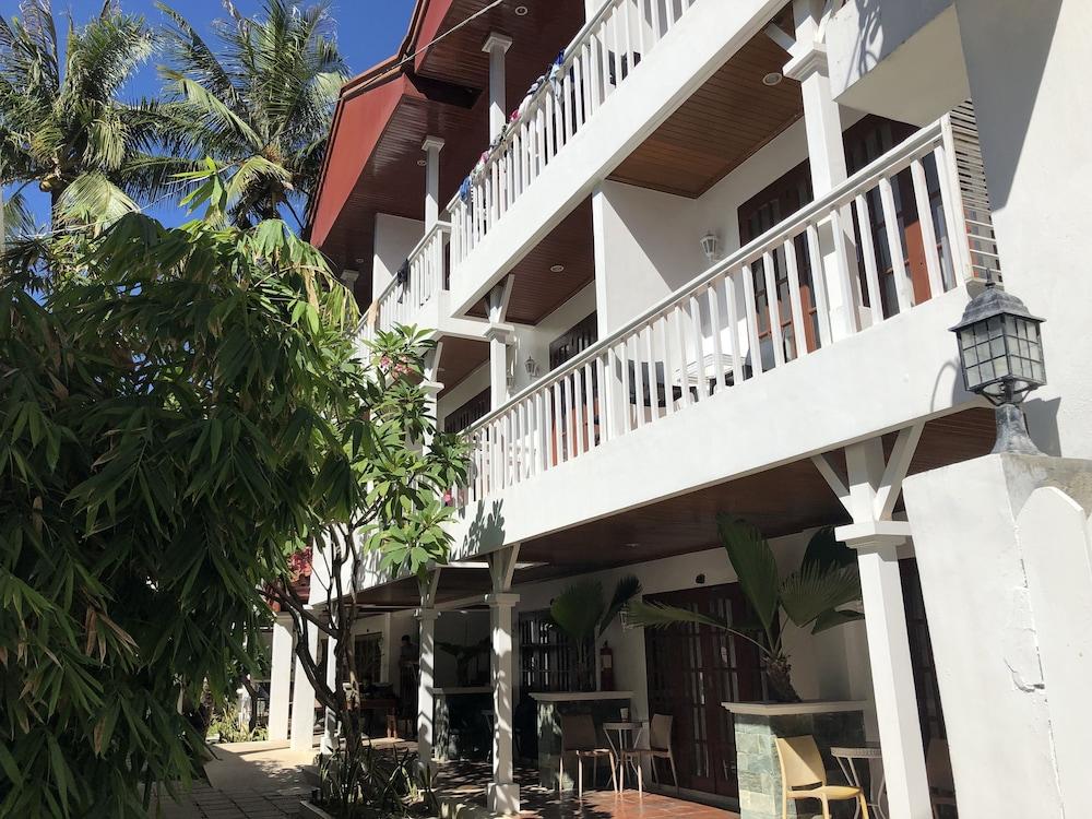 Hey Jude Resort Hotel Balabag  Exterior photo